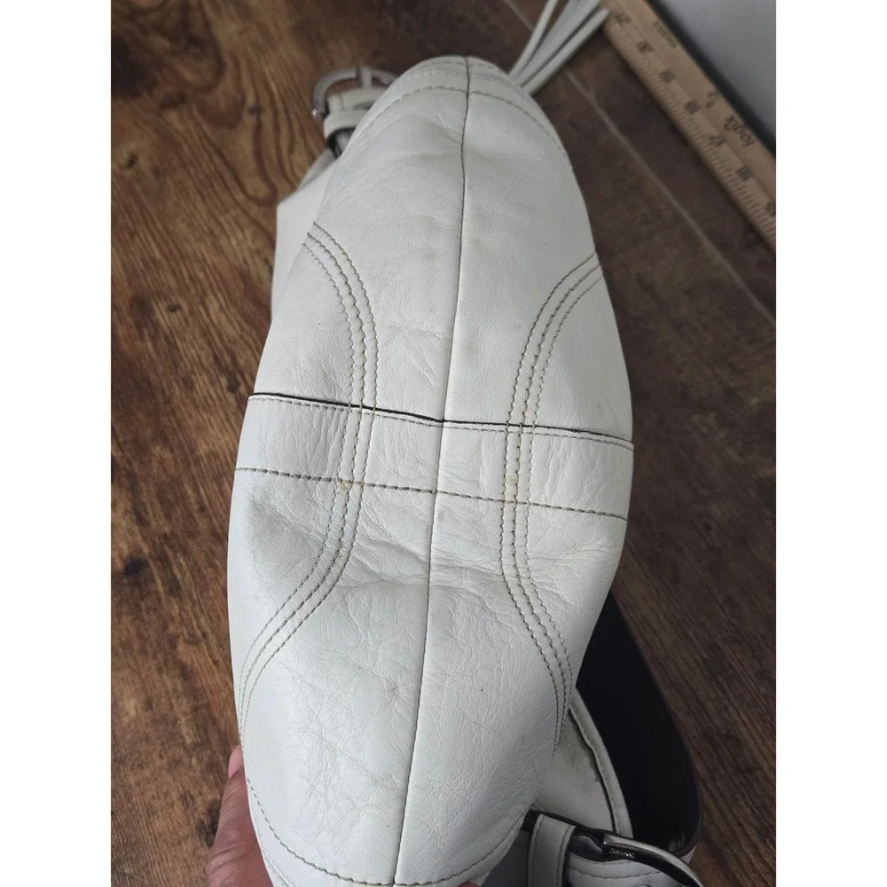 Coach Hobo Bag White Pebbled Leather Shoulder Bag Silver Hardware Vintage